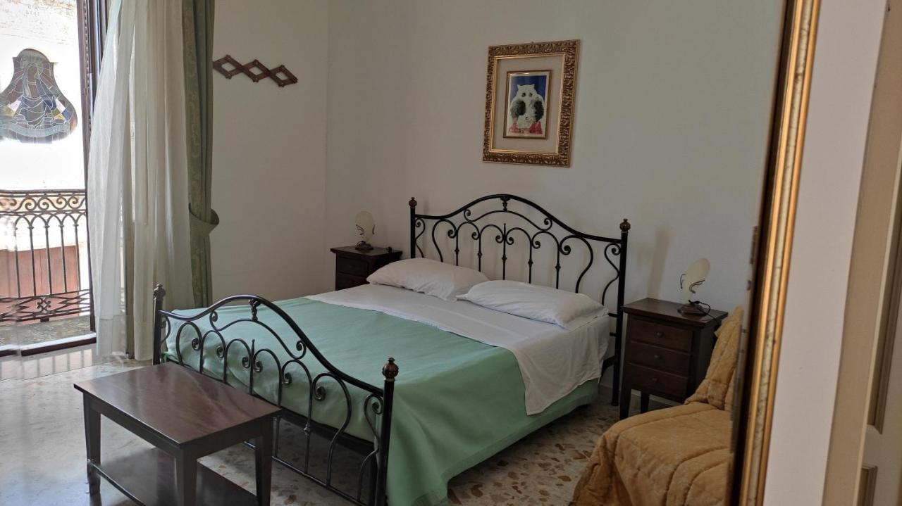 Bed and Breakfast Casa Resci - Dimora Del 1884 à Tricase Extérieur photo
